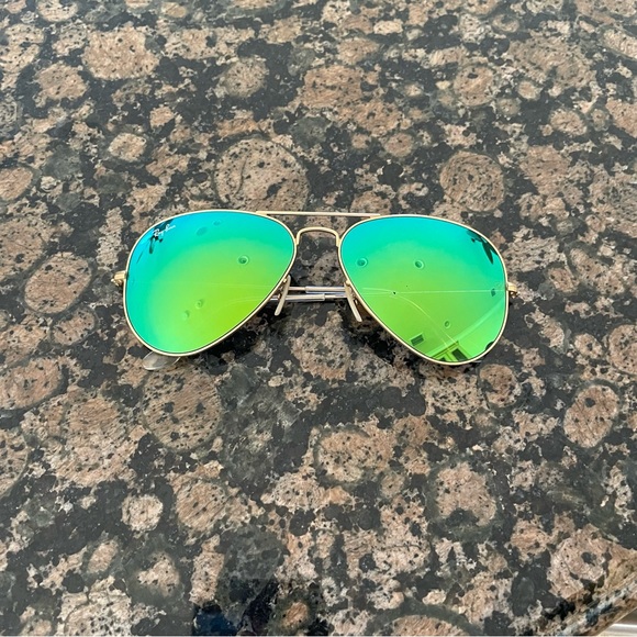 RB3025 Ray-Ban Aviator Sunglasses - Picture 6 of 13